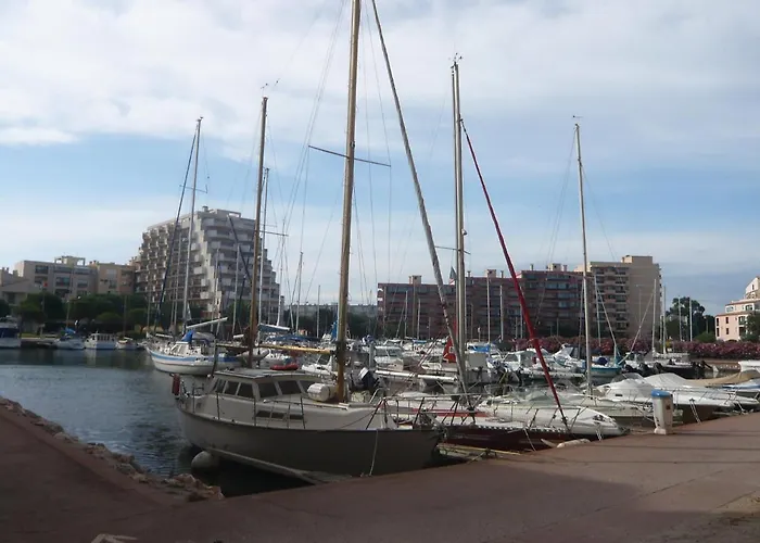 Apartment Les Marines De Port By Interhome *